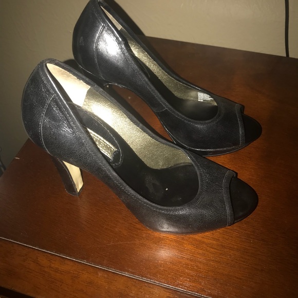 Banana republic heels - Picture 5 of 5